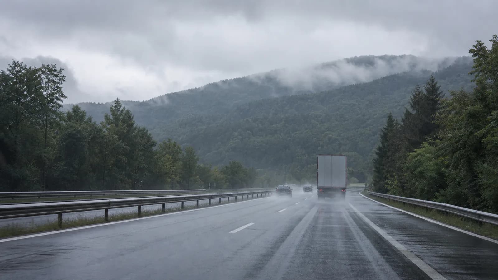Autostrada pod Lublaną w deszczu